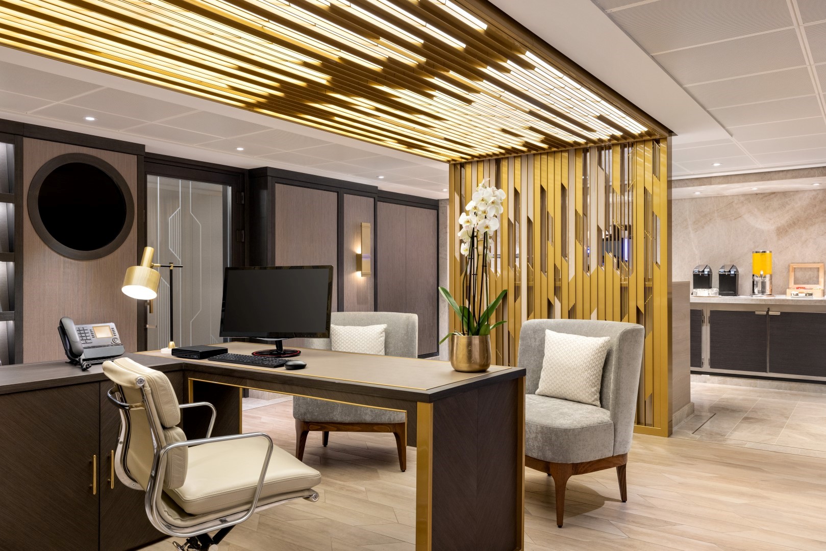 Oceania Allura - Concierge Lounge